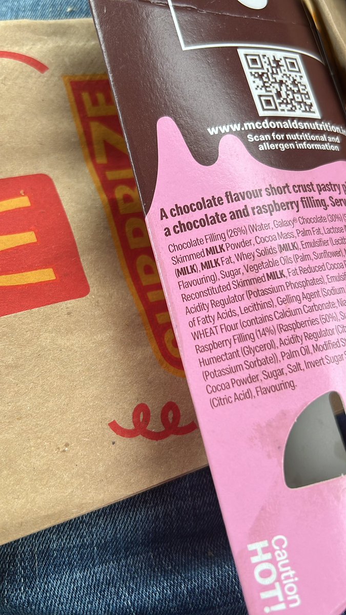 glentrodgers's tweet photo. @McDonaldsUK spot the mistake. Allergen - WHEAT not in bold on the declaration on the chocolate and raspberry pie. Surely this should be highlighted. #typo https://t.co/czEVO0Voha