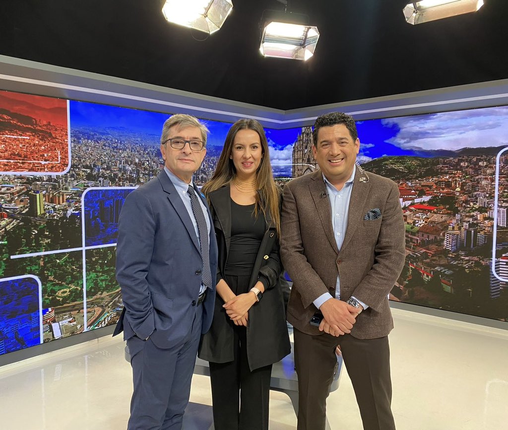 unicefecuador's tweet photo. 📍Hoy Víctor Aguayo, director global de nutrición y desarrollo infantil de @UNICEF, participó en una entrevista con @miltonperezsh en @teleamazonasec, sobre la importancia de posicionar a la lucha contra la desnutrición crónica infantil como una prioridad de todos en Ecuador. https://t.co/5Lrgdb8BYe