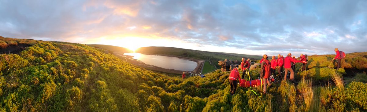 CalderValleySRT's tweet image. #CALLOUT

At 20:02 on Monday, 27th May 2024, @CalderValleySRT received a request from Yorkshire Ambulance Service to assist with the extraction of a walker who had fallen near Widdop Reservoir, suffering a lower leg injury.

To read more visit;
cvsrt.org.uk/incidents/1560…