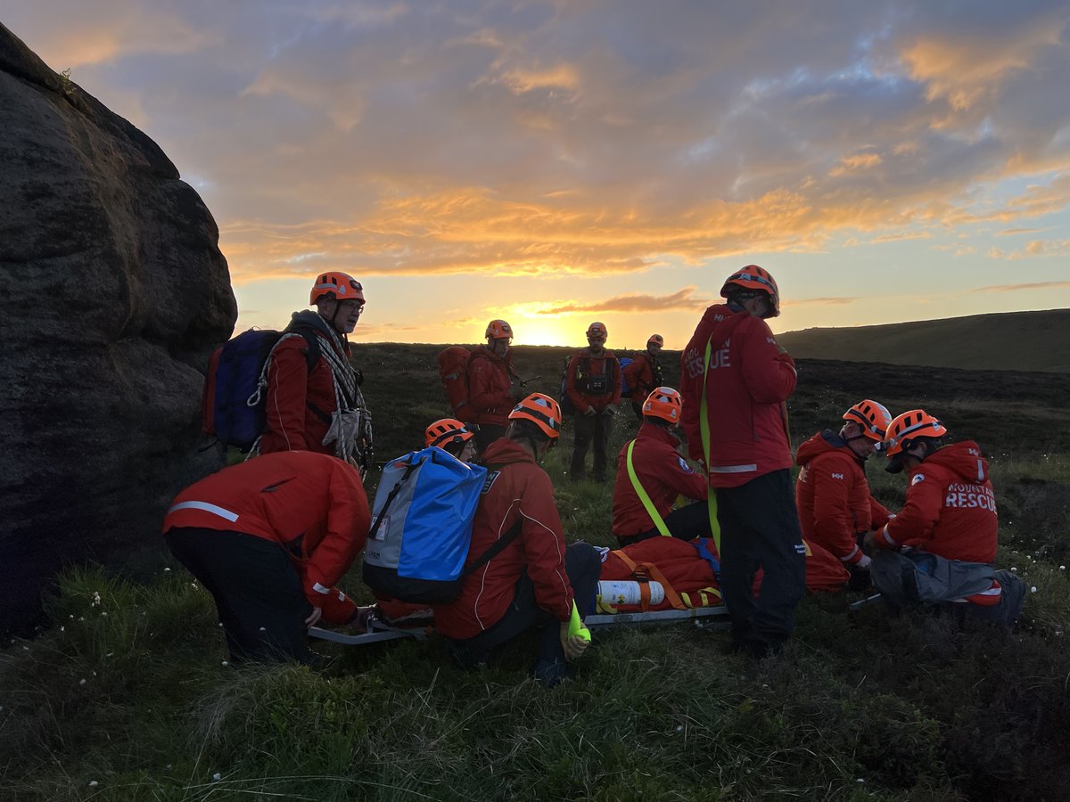 CalderValleySRT's tweet image. #CALLOUT

At 20:02 on Monday, 27th May 2024, @CalderValleySRT received a request from Yorkshire Ambulance Service to assist with the extraction of a walker who had fallen near Widdop Reservoir, suffering a lower leg injury.

To read more visit;
cvsrt.org.uk/incidents/1560…