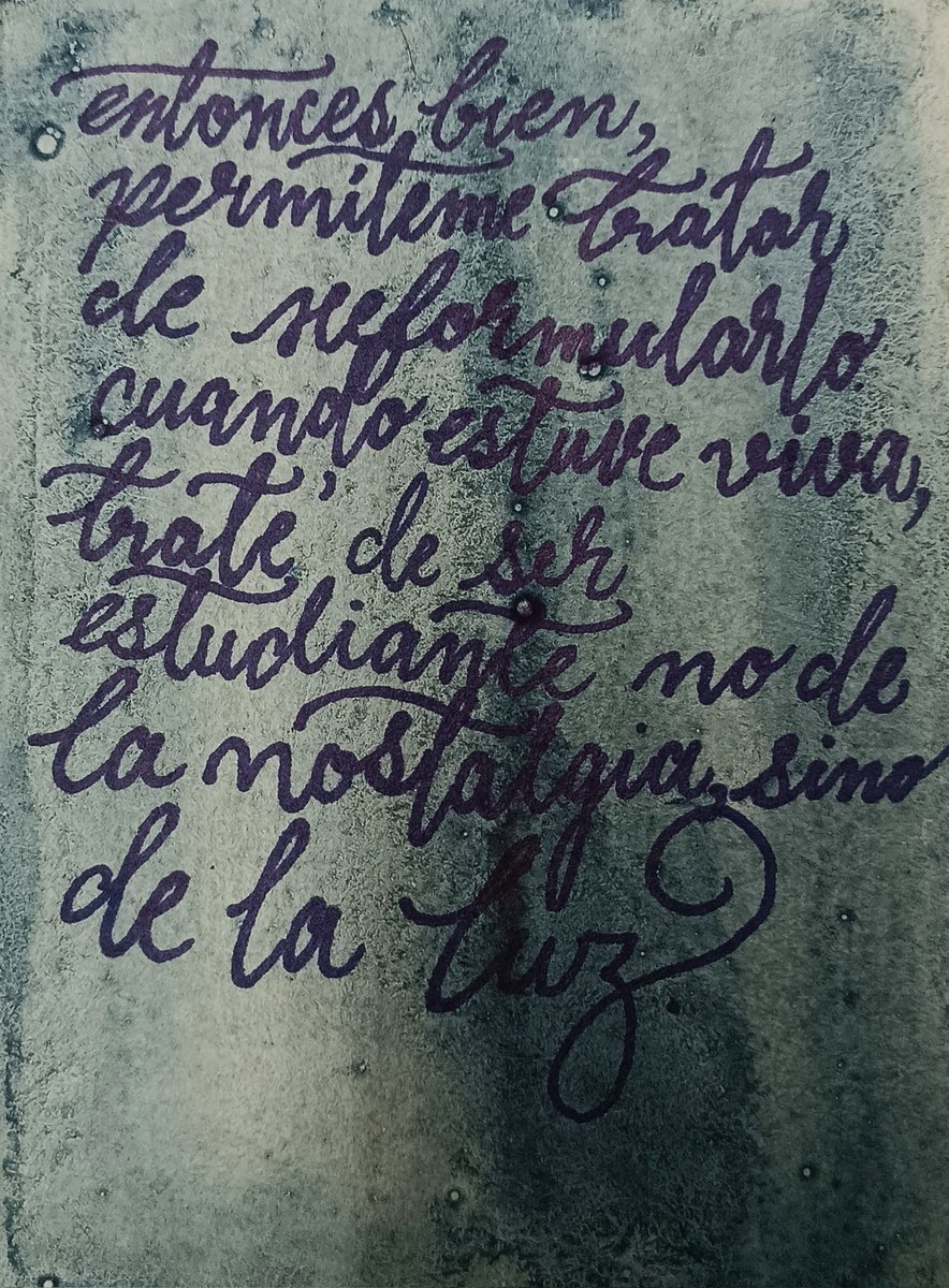 MarcoLopezLit's tweet photo. hice dos fragmentos de #bluets en caligrafía sobre azul maya :) https://t.co/jR160s5rjb