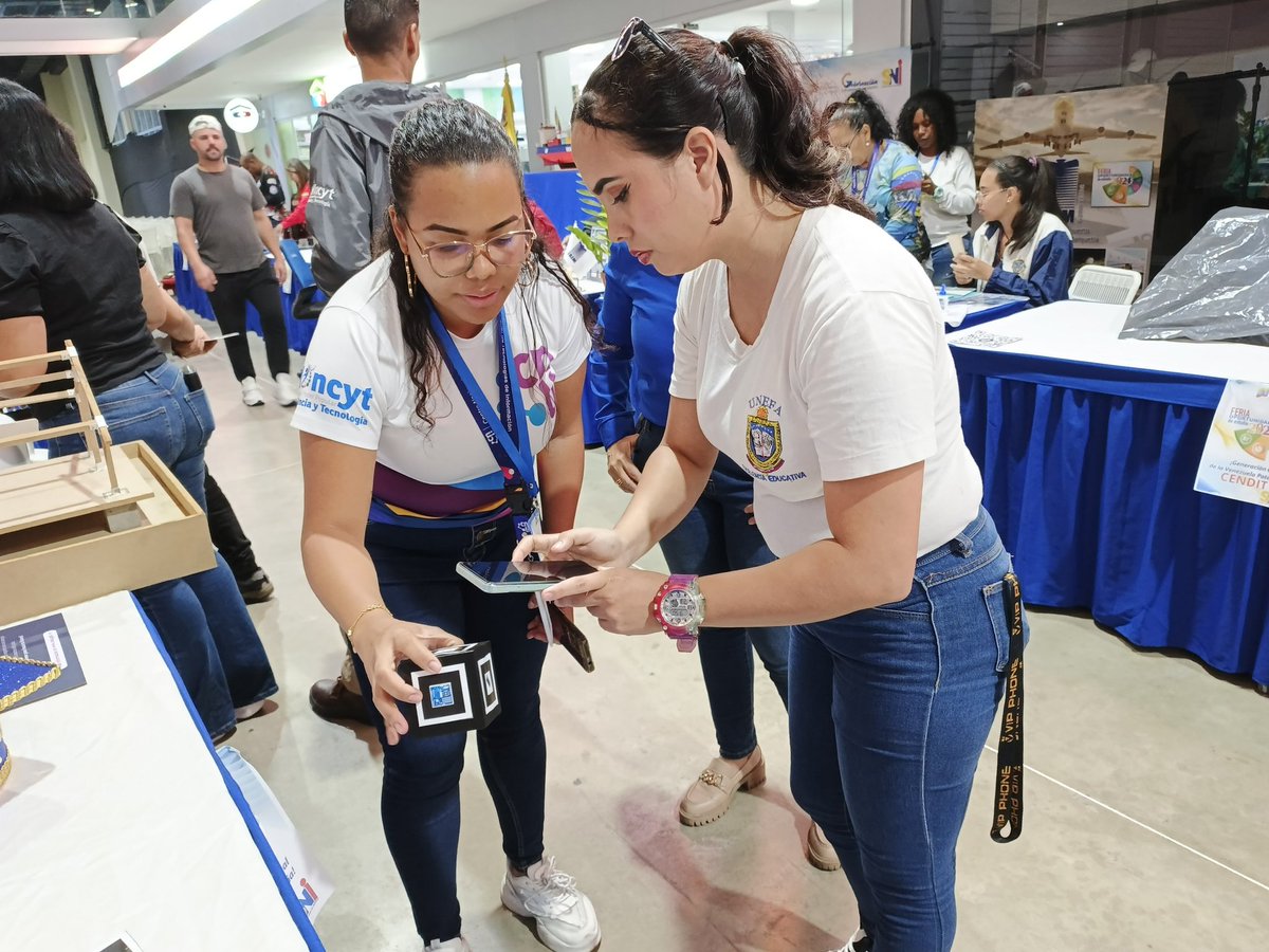 #7Junio | Docentes y representantes de bachilleres acompañan a los jóvenes en la Feria Oportunidades de Estudio 2024 para conocer opciones en carreras tecnológicas universitarias.

#CienciaParaLaVida