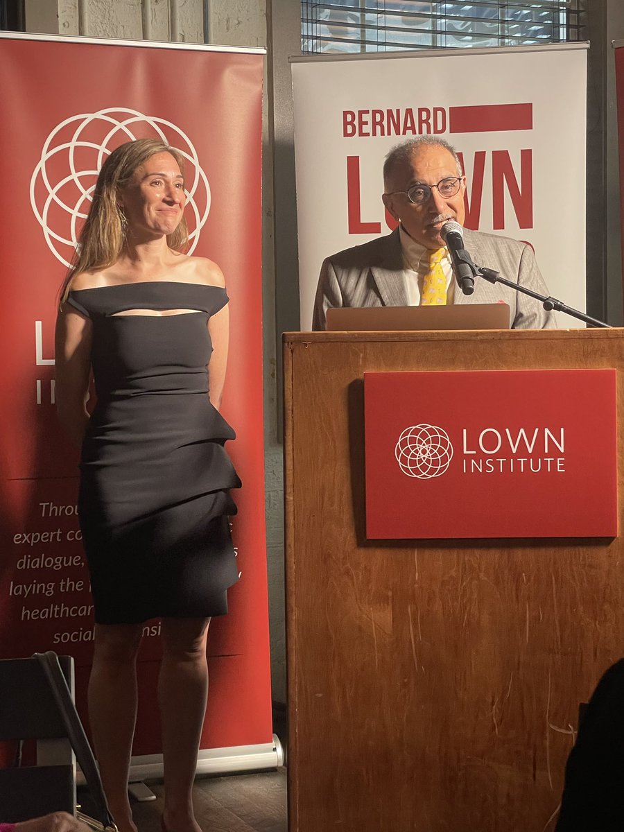 Cervantes_Lily1's tweet photo. Dr. Bernard Lown said “How can I be a doctor and close my eyes to this overwhelming reality.” 

It’s time to defy the status quo. It’s time to demand and to create change. All people, regardless of immigration status, should have sustainable, high quality, access to healthcare. 

Thank you @lowninstitute for this beautiful celebration of social justice work & the opportunity to follow the legacy of Dr. Lown, @AltafSaadiMD and @MonaHannaA ❤️