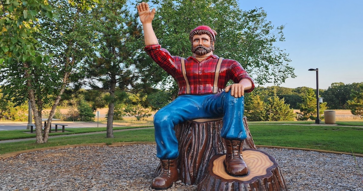 TheLearyGroup's tweet image. Visit 6 Of The Best Paul Bunyan-Themed Attractions In Minnesota On One Road Trip Adventure onlyinyourstate.com/minnesota/paul…