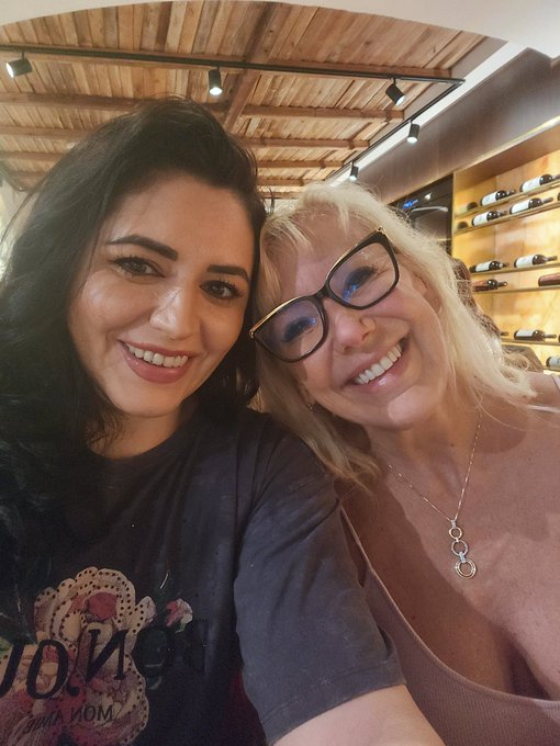 💜it was a wonderful pleasure to meet you wonderful woman @fitcougar50 💚 https://t.co/fncefKAC3J<a href="/tag/rt"class="tags"><span>#rt</span></a><a href="/tag/stripchat"class="tags"><span>#stripchat</span></a>