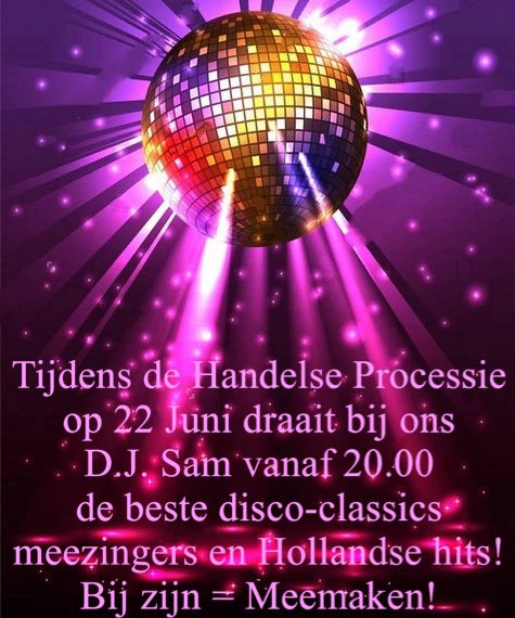 cafeuthart's tweet photo. #Processie #Handeldorp #Handelseprocessie #Valkenswaard https://t.co/2MI4PpIARf