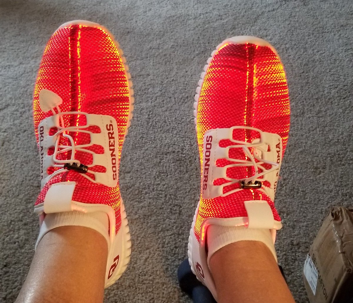 LWickerham's tweet photo. @jaydac00 Shoes were glowing for our girls! Way to go Oklahoma Ladies!  BOOMER SOONER!!! https://t.co/5f7UNJGChj