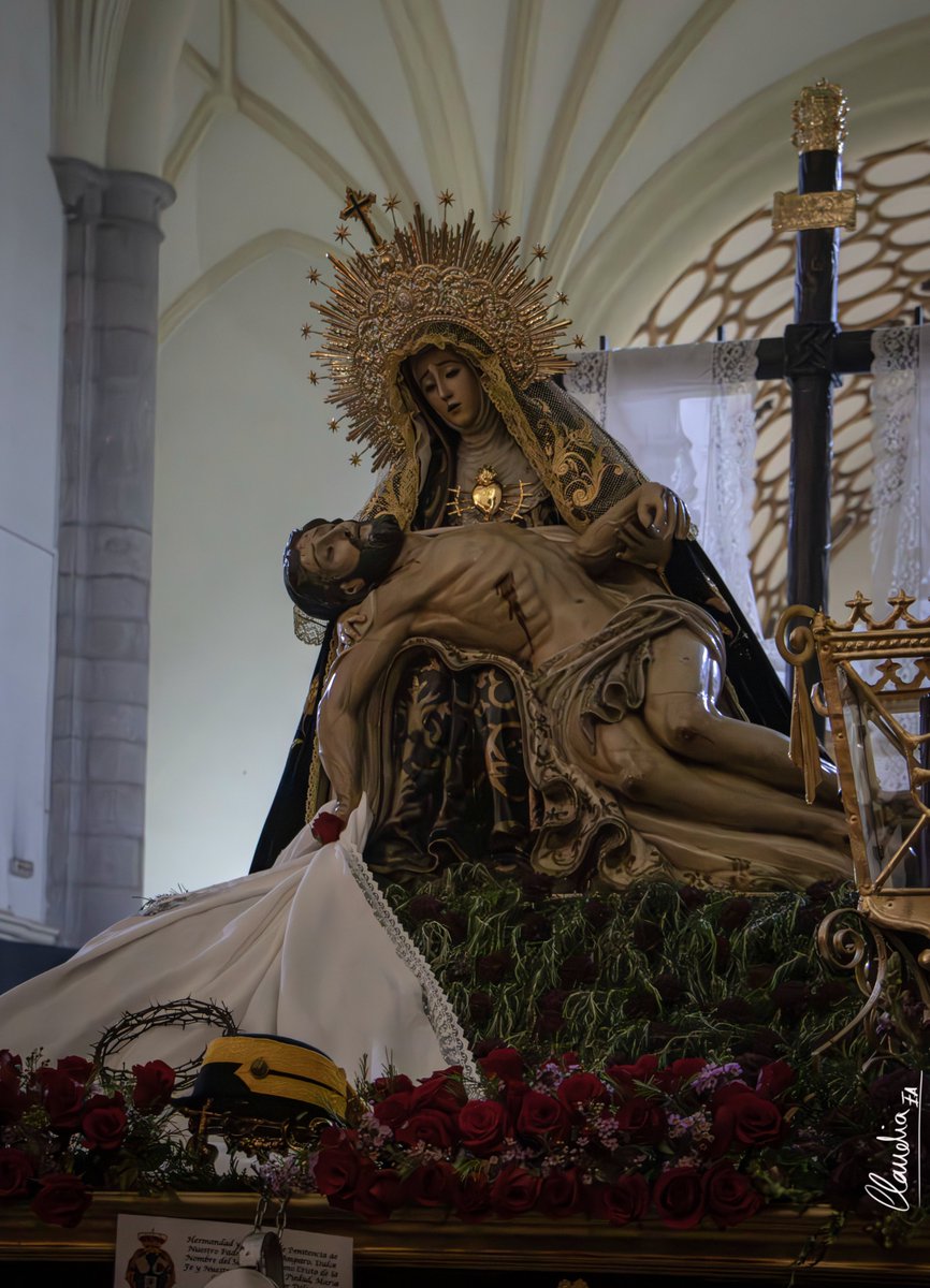 🔴⚫️Fe y Piedad⚫️🔴

📸: Claudia EA Photo.