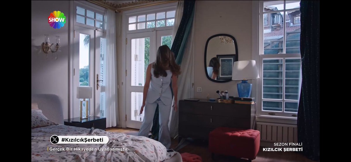 tv_sever's tweet photo. Bismillahirrahmanirrahim. Kızın içinden şeytan çıktı resmen. Kırk yıl düşünsem Pinko için üzüleceğim aklıma gelmezdi. Ölüsü olan bir gün delisi olan her gün demişler 😂 
#KızılcıkŞerbeti https://t.co/oux4dXsJUD