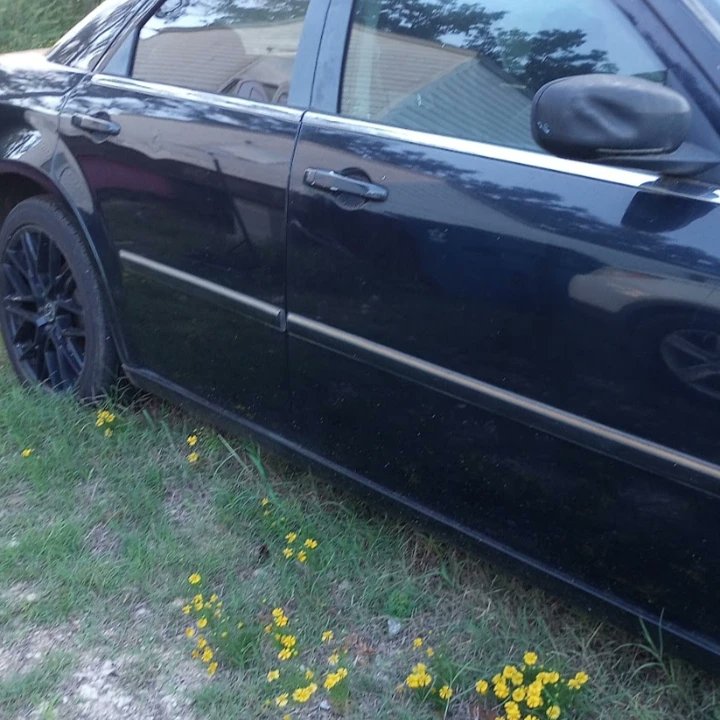 DOM_THEPORNPLUG's tweet photo. Selling my 2008 Chrysler 300 base model 3.6L V6 needs new transmission and don't have time to fix it Texas buyer only please.#fyptwitterviral #selling #carsales #cars #chrysler #fypシ゚viralシ #fypシ゚viralシ2024fyp #comebuy https://t.co/AdZCSw3OXd