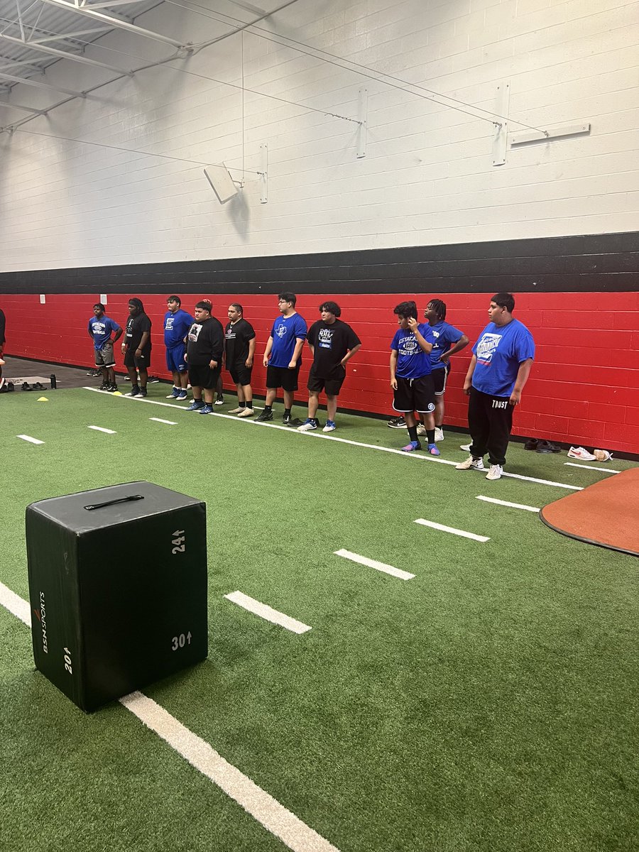 Great time at the <a href="/LLHS_Athletics/">Levelland Athletics</a> Lineman Challenge! Estacado Varsity and JV came out and competed!! <a href="/EHS_FB_recruits/">Estacado FB Recruits</a> <a href="/E_Ward18/">Eric Ward</a> <a href="/brymadrid/">Coach Madrid</a> S/O to <a href="/GavinTrevino15/">Gavin Trevino</a> for winning strongest Lineman!!