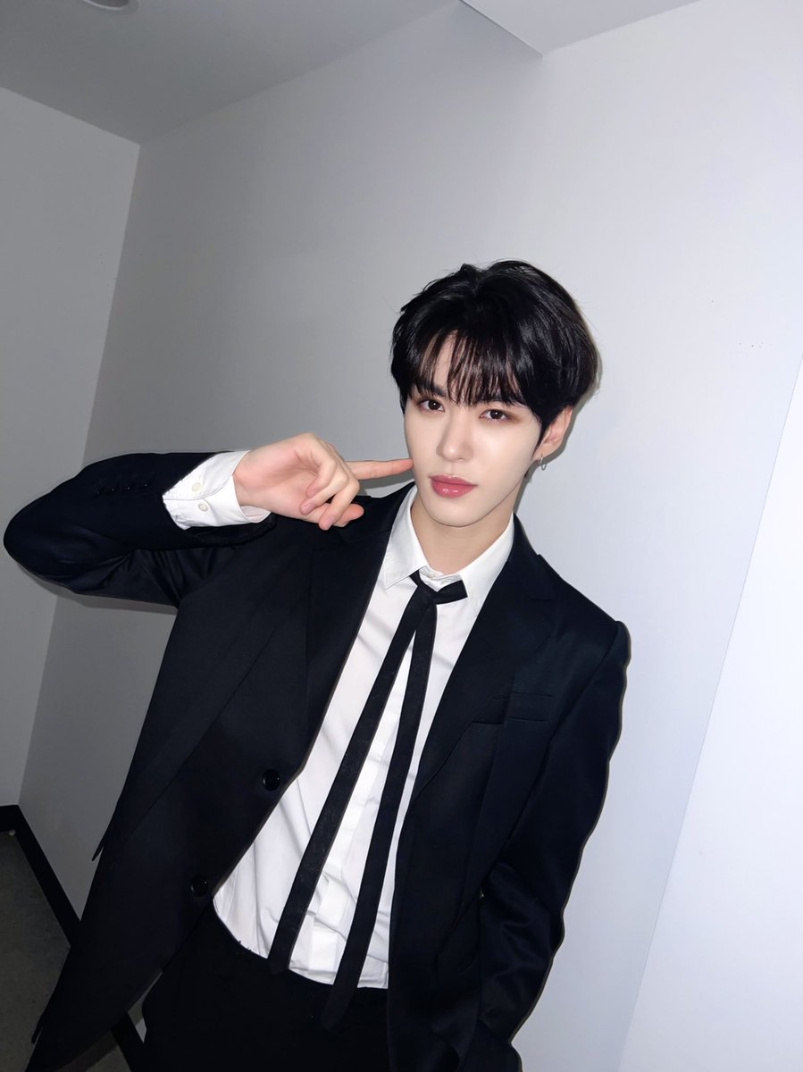 xnwpfhtpqms's tweet photo. 지금은 이래요 https://t.co/joFrq4RiM1