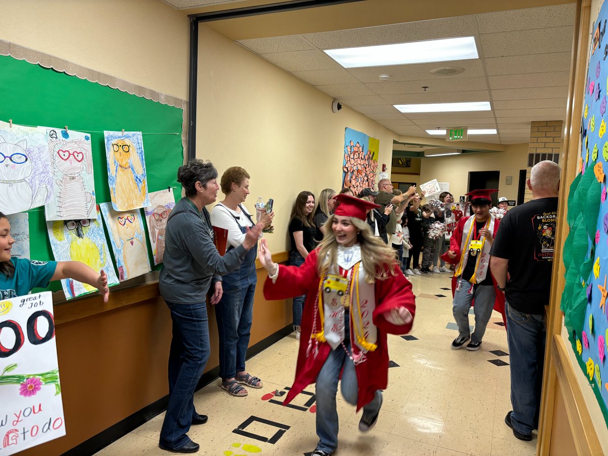 EBEPrincipal's tweet photo. Congratulations to all of our former Elger Bay students graduating today! Their visit to school to day for Roots to Wings was great and our students were so excited to celebrate them and their accomplishments. #elgerbayexplorers https://t.co/E6geuX5jtH
