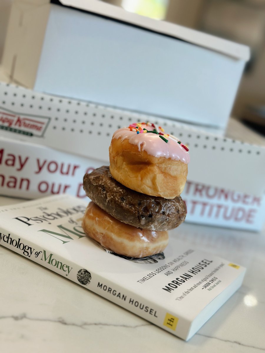 PyaWaltman's tweet photo. Donut underestimate the power of good financial planning! 🍩 #happynationaldonutday https://t.co/KXLJIonO8j