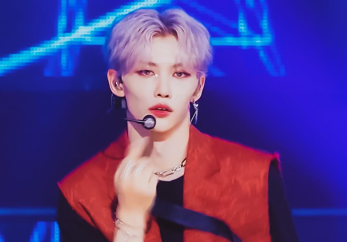 hwngbokfiles's tweet photo. Going to go finish this hyunlix thread while I stream tf out of my kind 200628 God's Menu Lee Felix give him a watch for the sake of my sanity🙏
❇️: https://t.co/EUAuml87o7
스트레이 키즈 필릭스 #필릭스 #Felix #스트레이키즈 #Straykids @Stray_Kids #TeamGodsMenu https://t.co/CKgXe5Oog7