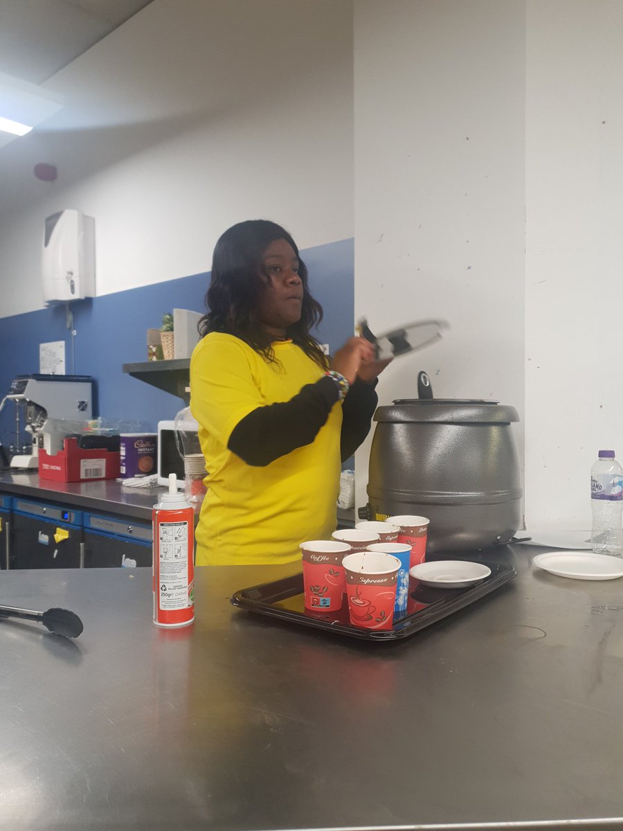 Today we celebrate all volunteer around the globe,  enjoy your special day🙏🏾❤🙏🏾😀🥰 <a href="/NewhamLondon/">Newham London 💙</a> <a href="/NewhamVolunteer/">Newham's Volunteers</a> <a href="/HabsR1980/">Habs Rahman</a> <a href="/AlisonMitchell/">Alison Mitchell</a>