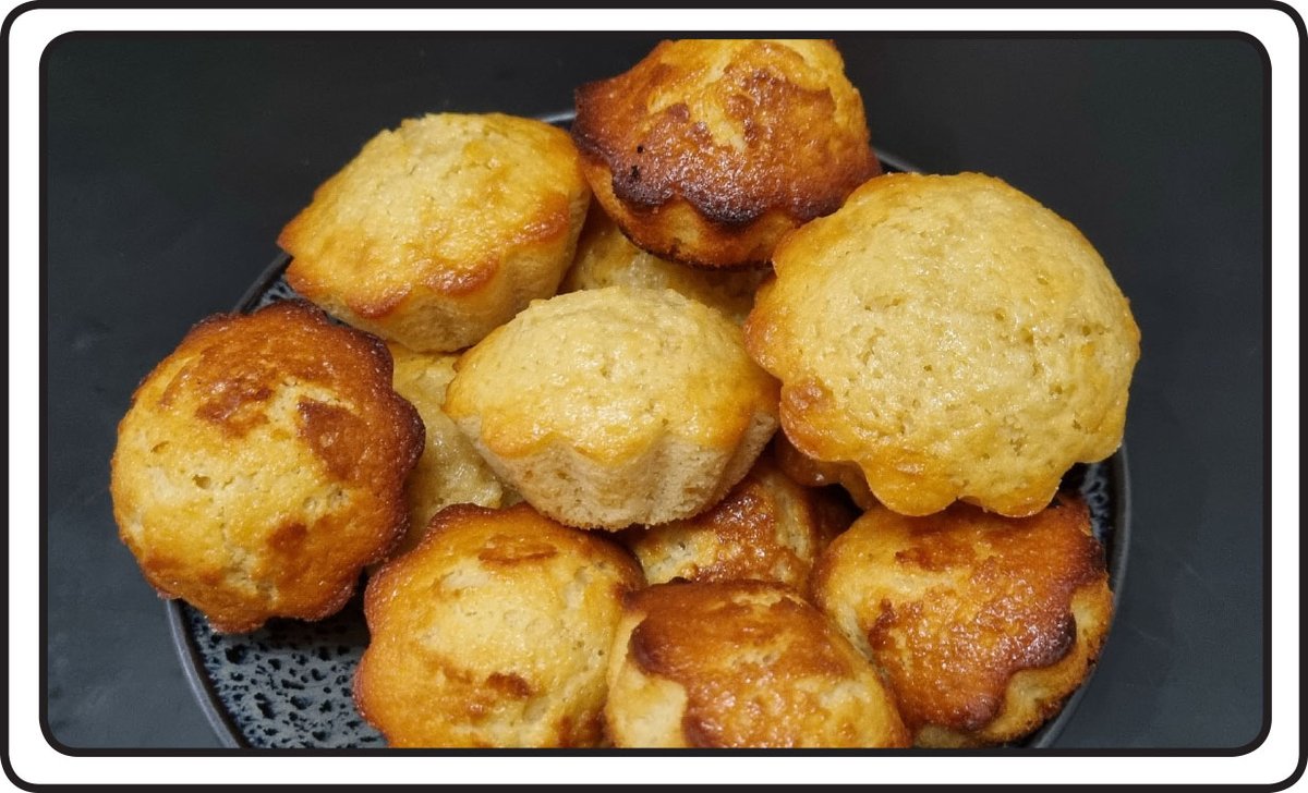 ghani_les's tweet photo. Les délices de Ghani: Muffin au citron - variante au yuzu https://t.co/JM8UFAecuH 
#recette #cuisine #muffins #muffin #citron #yuzu https://t.co/eFbR1sE5f7