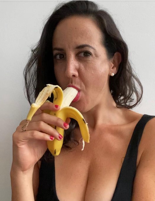 Are you eating healthy today? 😉 xoxo, DR @drresa #drresa https://t.co/7JBnXq6jvE https://t.co/DECAFS<a class="tags" target="_blank" title="On Twitter" href="/?out=eyJ0eXAiOiJKV1QiLCJhbGciOiJIUzUxMiJ9.eyJpYXQiOjE3MjQ1NTAzMjUsImlzcyI6InR3cG9ybnN0YXJzLmNvbSIsIm5iZiI6MTcyNDU1MDMyNSwiZXhwIjoxNzU2MDg2MzI1LCJyZWRpcmVjdF91cmwiOiJodHRwczovL3R3aXR0ZXIuY29tL2RycmVzYSJ9._q4C3N2c553aICJRgEujWCciMkoUu5Iu4l9e5Tyiu13v5LTmmcu4HrWbc22s9TrbVZDsfi0ZnosqU-0WVXKP4Q">@drresa</a><a href="/tag/drresa"class="tags"><span>#drresa</span></a>