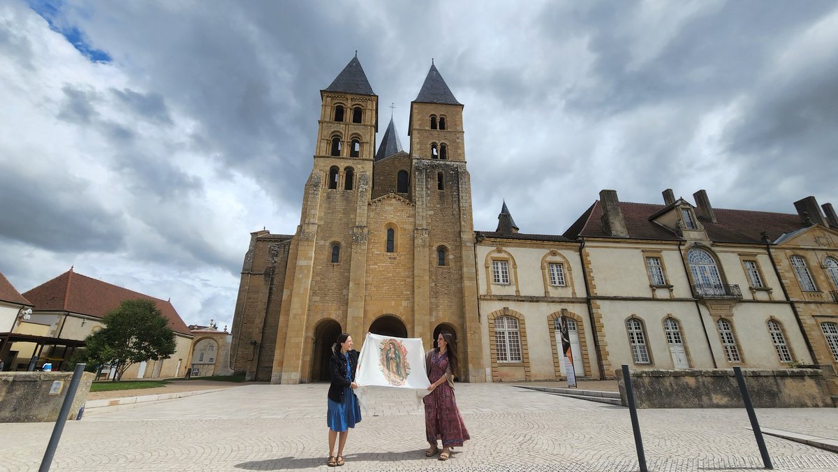“Cuando no miramos más que a Dios, ni buscamos otra cosa que su divina gloria, no hay nada que temer”.

Santa Margarita María de Alacoque