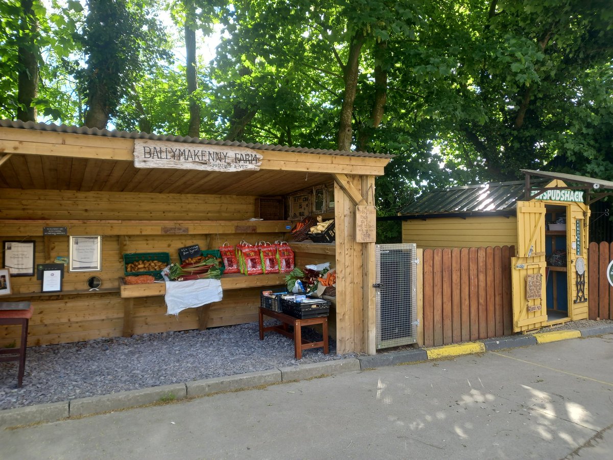 BallymakennyF's tweet photo. Saturday tomorrow! That means its #SpudShack day. We will be open at the farm from 10am. Lovely new potatoes, fresh carrots, parsnips and of course Mr Farrells lovely Rhubarb, wont be long until we have our own produce coming through, lettuce is nearly there ๐ https://t.co/ORhZGmnm29