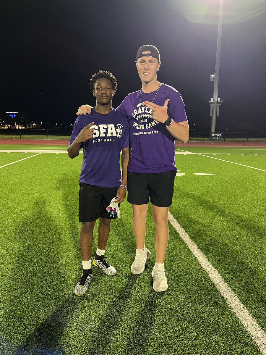 Jerome_woods27's tweet photo. Had a great day at @SFA_Football camp with the team.Thanks for the opportunity @CoachCarthel💜💜.@COACHLANGSTON75 @WRCoachNikk https://t.co/5y2S4bJ9Hj