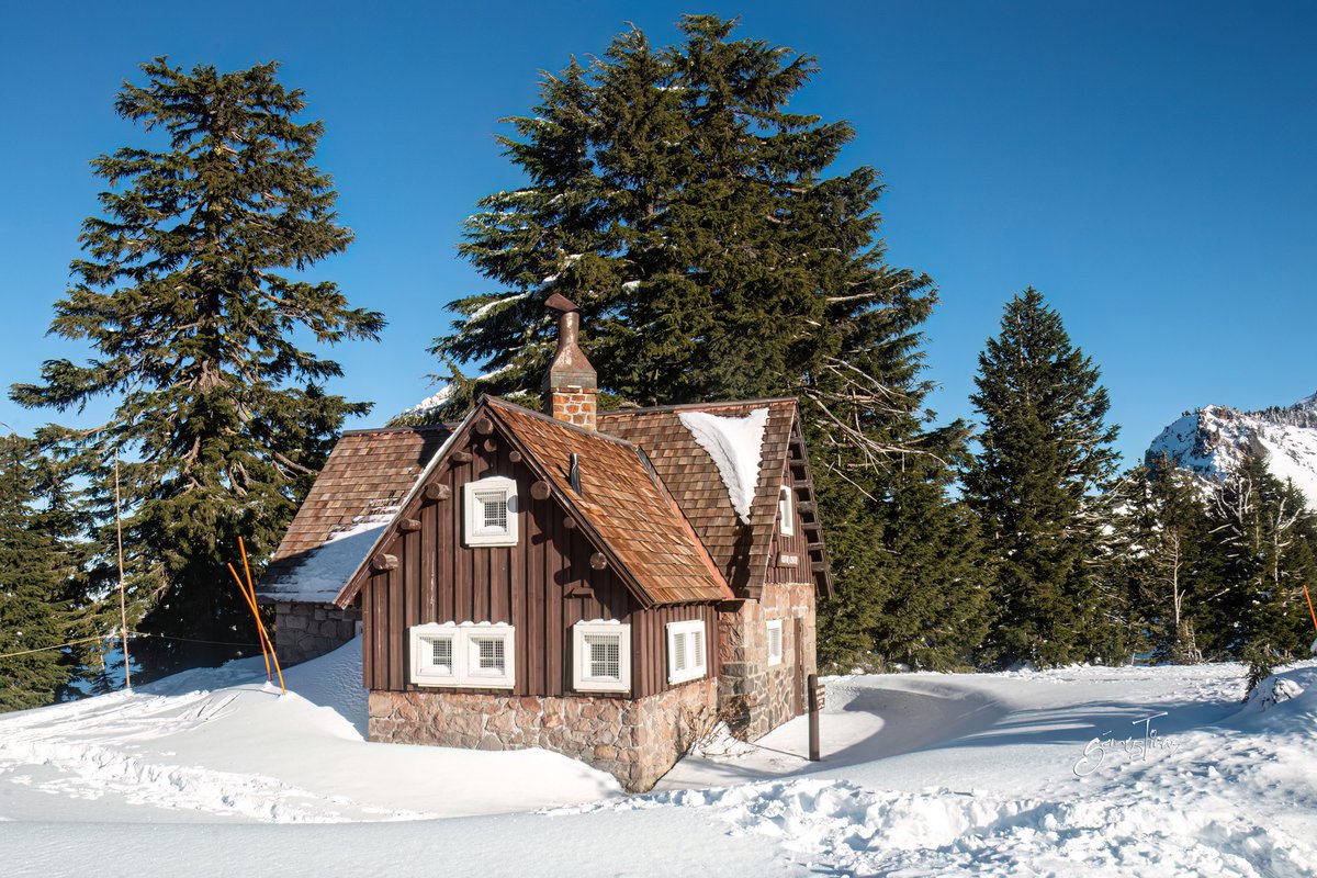gomezTicas's tweet image. Picture of the day: Winter Cabin
.
.
.
#oregon #craterlake #bayareaphotographerz #naturephotography #canon #canonusa