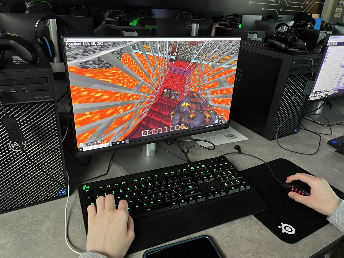 m_drez's tweet image. This is becoming my favorite part of the school year. Student created digital games project. Cover art, storylines, playtesting, peer feedback, and soon to be game jam. Fortnite Creative, Bloxels, Minecraft Edu, Gimkit &amp;amp; more. A fun closing to @GamingConceptsU course. #edtechLSC