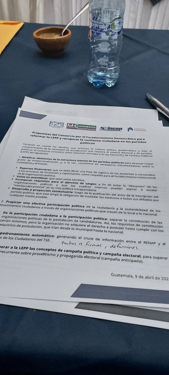 JorgeRaulCruzV's tweet image. Participando en representación del #ConsorcioPorElFortalecimientoDemocrático en las consultas del @CongresoGuate a los #Ciudadanos en relación a la #LEPP.

El diálogo y debate construye #Democracia.

#Guatemala