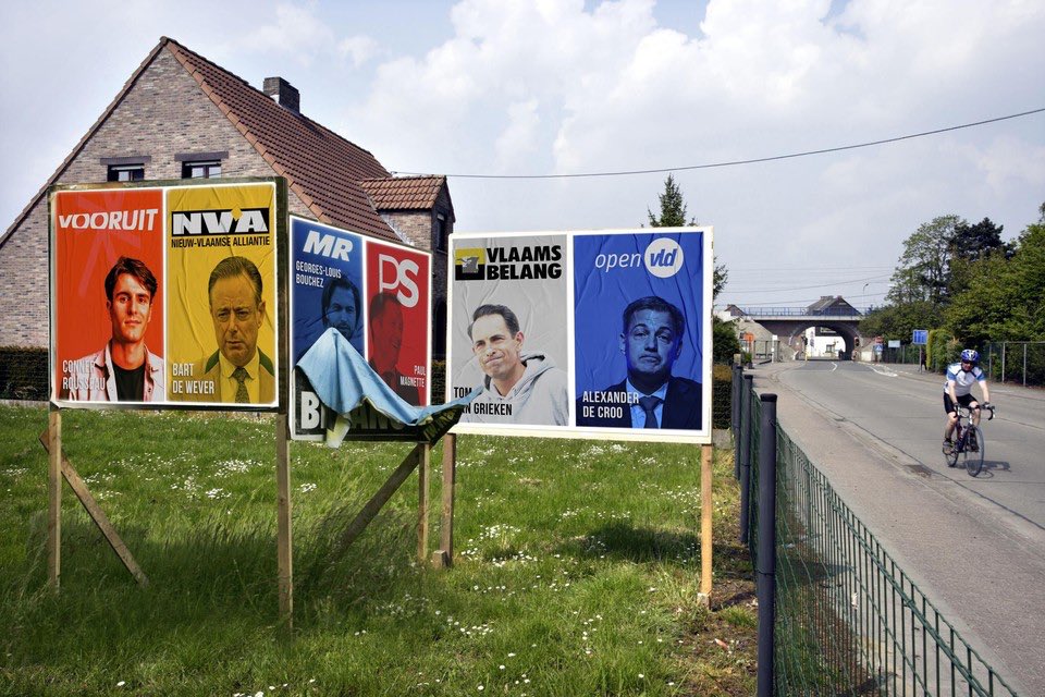 🗳️ ON SUNDAY BELGIUM GOES TO THE POLLS TO ELECT SIX PARLIAMENTS:

🇧🇪Federal Parliament
🦁Flemish Parliament
🐓Walloon Parliament
⚜️Brussels Parliament
🇩🇪German Community Parliament
🇪🇺EU Parliament

In this thread, I’ll explain how this all works and what 10 things to look at🧵👇