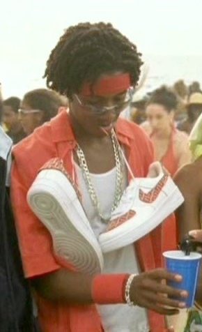 Kyron_H's tweet photo. @Losdad this how you about to be on the beach in Mexico 😂 https://t.co/Ue6SAp83w1