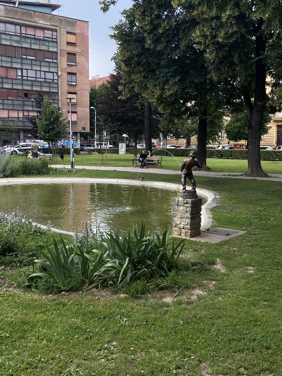 sqldevopsrob's tweet image. What do you do when you arrive in Zagreb for #datasaturdaycroatiA??