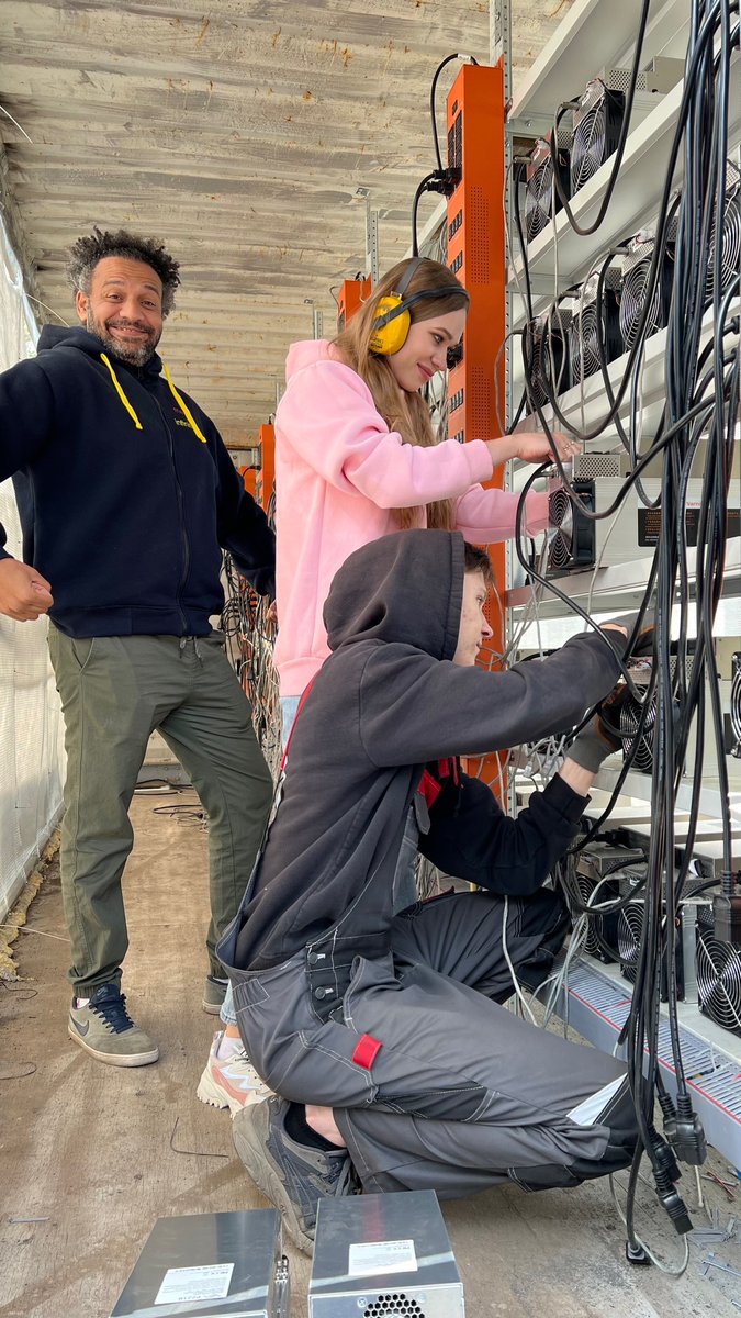 JatoshiX's tweet photo. DO YOU HAVE ENAUGH BITCOINS?⚡🪙⚡🪙
EARN MORE BITCOINS NOW
START AT 1$
➡️ https://t.co/VRJ1Py8LLk
PROFITS EVERY DAY💰👍
#bitcoiners #miners #miningpool #miningfarm #growcrypto #btc #earneveryday #passiveincome #businessonline #blockchain #satoshis #cryptoworld https://t.co/kkjpKlv2km