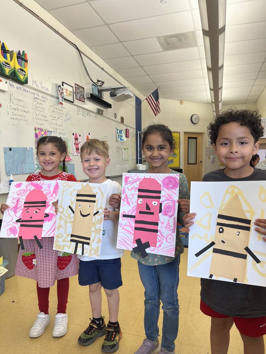 EMKArtists's tweet photo. Kindergarten artists at EMK have been making these fun end of the year projects- CRAYON PEOPLE! We read “The Day the Crayons Quit” by Drew Daywalt. 🖍️
#studentart #EastWindsorRegionalSchools https://t.co/53NHTQx9eB