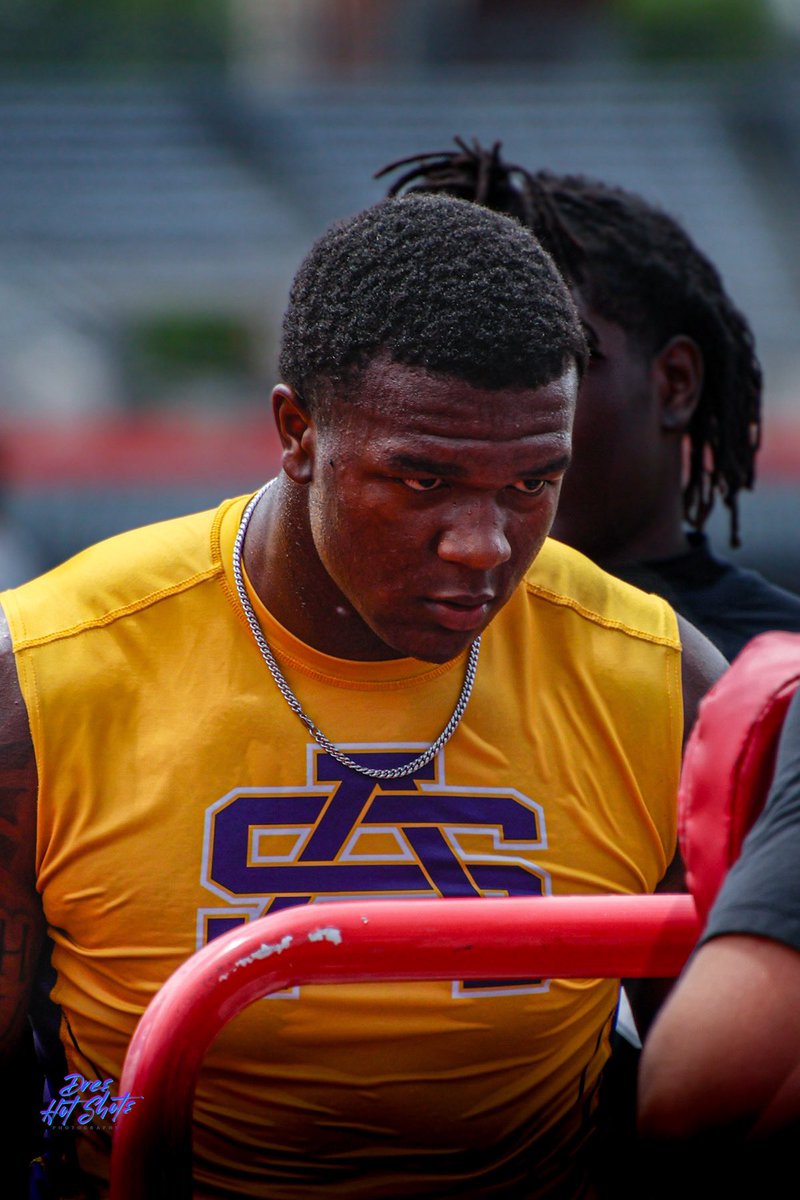 QT4Media's tweet photo. Some of my best Shots From the June 6 Ohio State Recruiting Camp🏈 https://t.co/uHelUzbri0