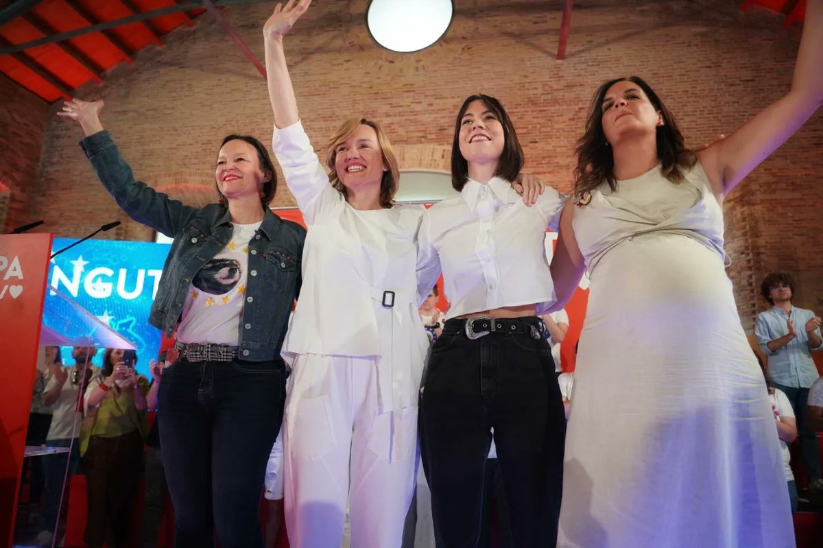 Pilar_Alegria's tweet photo. Somos orgullosamente zurdos y orgullosamente progresistas.

Y el domingo lo vamos a volver a hacer. Vamos a plantar cara con nuestros votos a la derecha y la ultraderecha.

Porque queremos más Europa y España para todas y para todos.

¡Vamos💪❤️! #Votaconlazurda #VotaPSOE https://t.co/wpTa2AdNA1