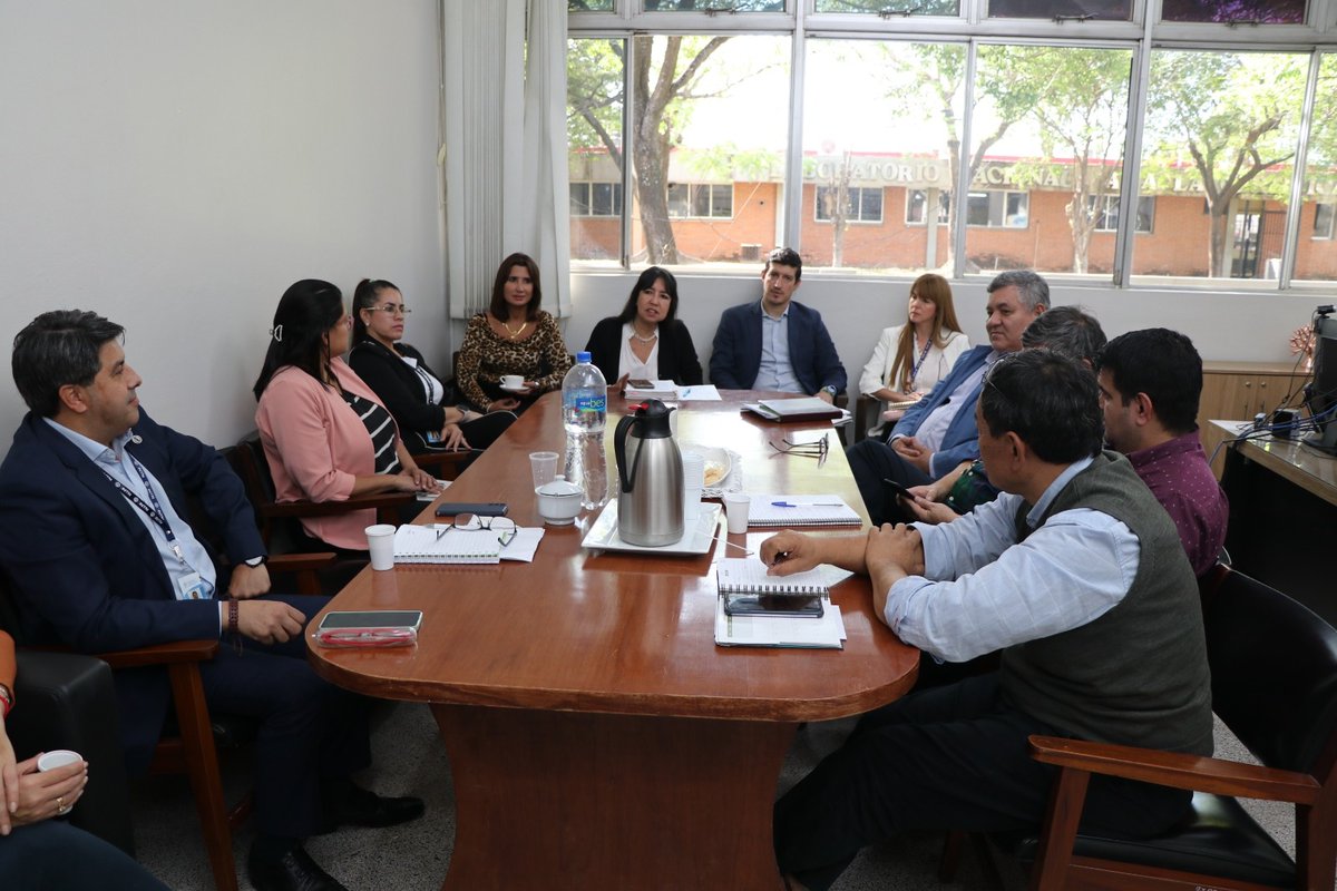 IntnParaguay's tweet photo. #Segunda | Reunión Estratégica de Directores del INTN

🇵🇾Los Directores de los 6 Organismos misionales, Direcciones de apoyo y Sedes Regionales del Instituto Nacional de Tecnología, Normalización y Metrología (INTN) se reunieron para discutir https://t.co/Cx5RRuARI1