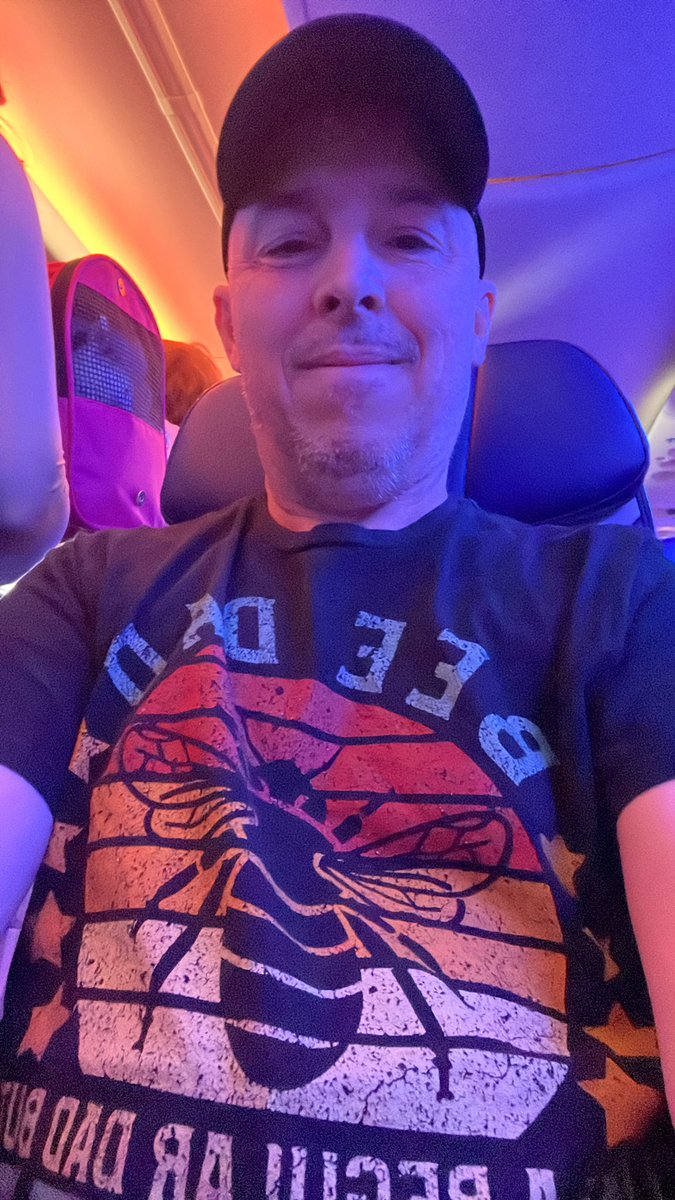 BotFodder's tweet photo. On the plane. Missing friends already, but miss my wife and #Obee more. #CiscoLive https://t.co/WOxYpBUEkd