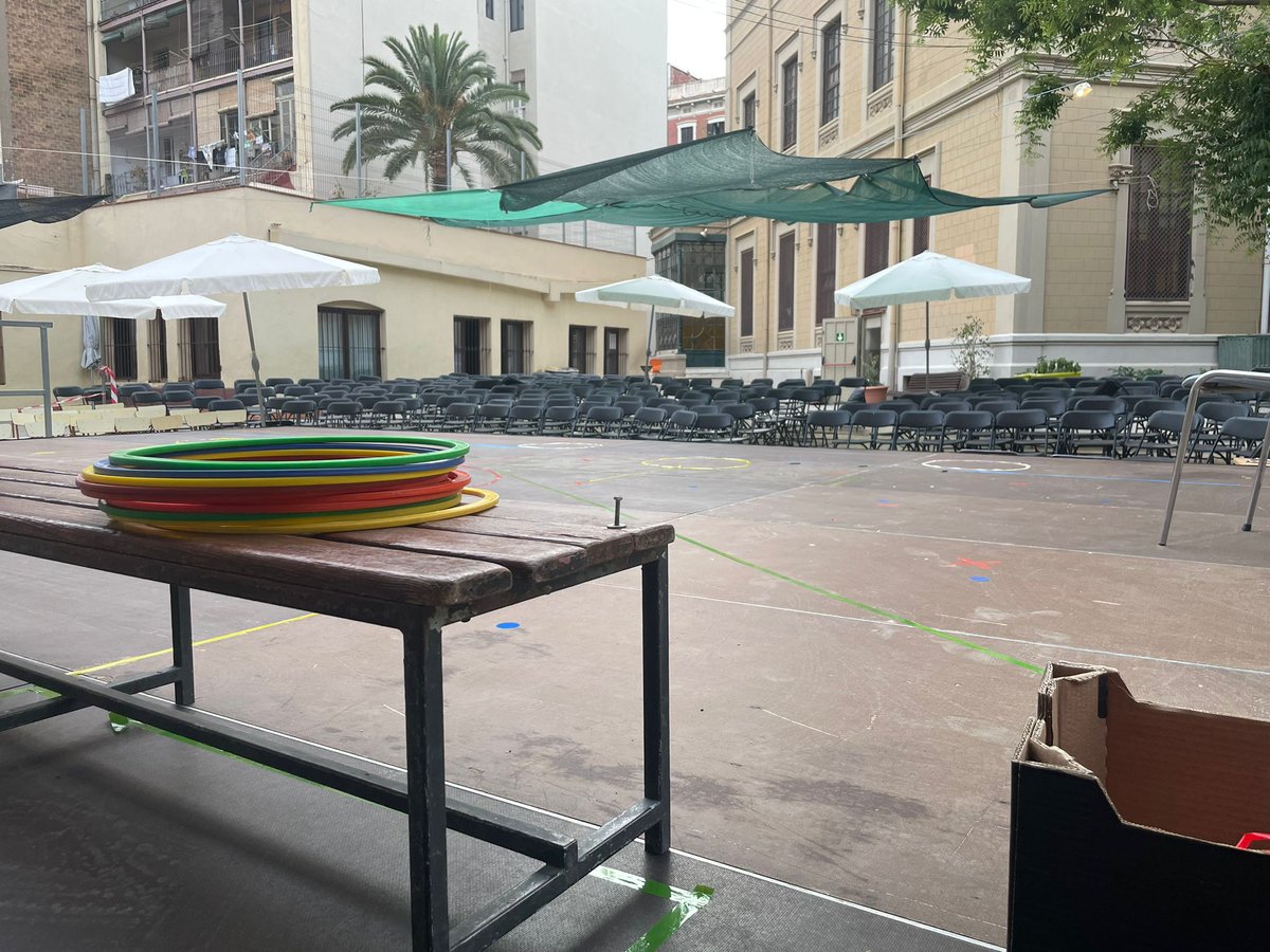 Escola Santa Anna tweet media