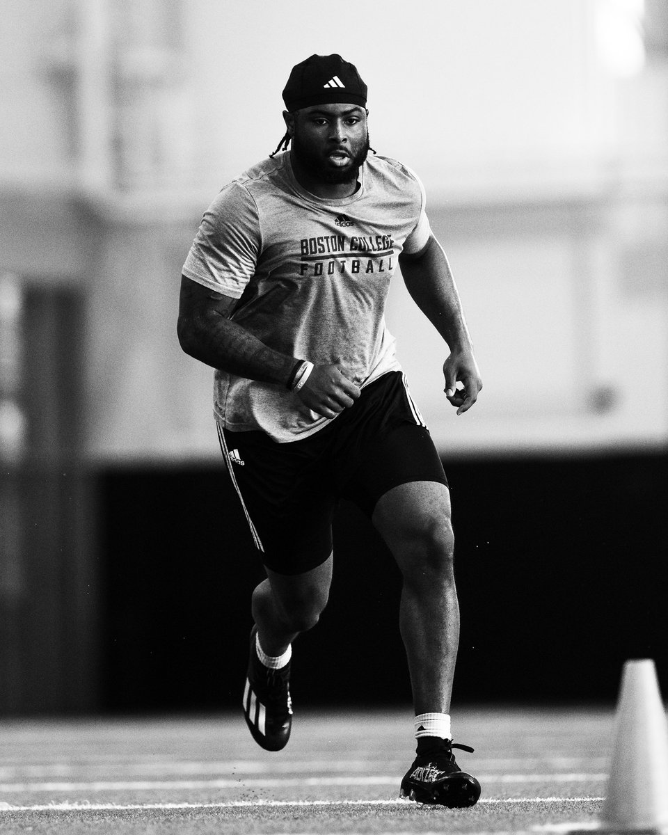 Eagles at work ⚠️

<a href="/9mxvi_/">Treshaun Ward</a> x <a href="/KamariMorales/">Kamari Morales™</a>