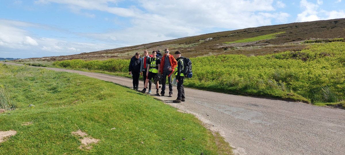 DofE_Ponthigh's tweet photo. All back at the car park and looking forward to the climb up Simonside to get to tonight's campsite. @PontHigh  @PeleTrust  @samsykesexped https://t.co/gfcp06iqAp