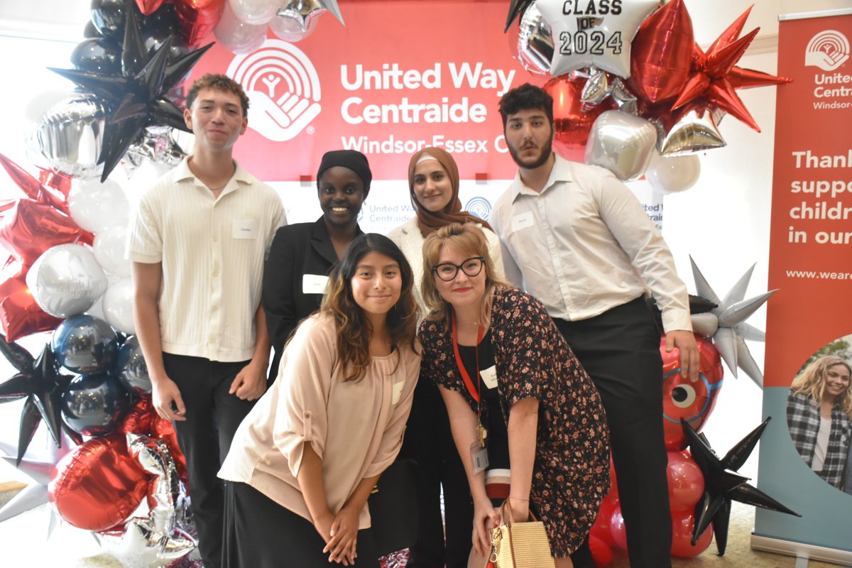 UnitedWayWECK's tweet photo. 🎉 Last night's On Track to Success United Dinner: an inspiring evening! 🌟 Donors, partners, &amp; students mingled, creating meaningful bonds. Huge thanks to all who joined! Together, we're empowering local youth to thrive! 🎓 #OnTrackToSuccess #CommunityImpact

#YQG https://t.co/nVsvSVH2zQ