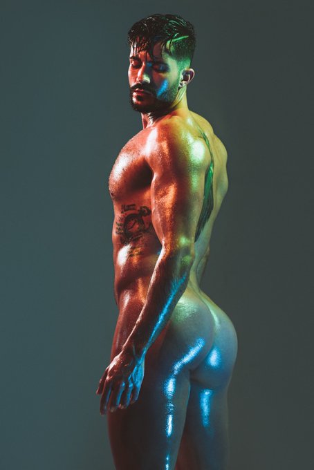 Viernes!!! 😈🍆❤️🍑  https://t.co/B5tamfbx0G https://t.co/7NouHCB81T