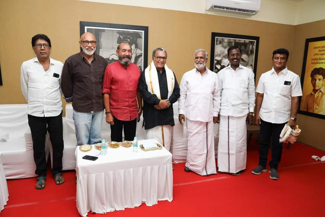 iambkmurthy's tweet photo. காலம் உள்ளவரை கலைஞர் என்ற நவீன தொழில் நுட்ப கண்காட்சியகத்தை 
பிரபல திரைப்பட நடிகர்கள் திரு. சத்யராஜ், திரு. விஜயகுமார், திரு. நாசர் ஆகியோருடன் பார்வையிட்ட போது.
#dmk #minister #sekarbabuminister #sathyaraj #vijayakumar #nassar #bkmurthy #chennai #chennaieast https://t.co/jqILEEGvCJ