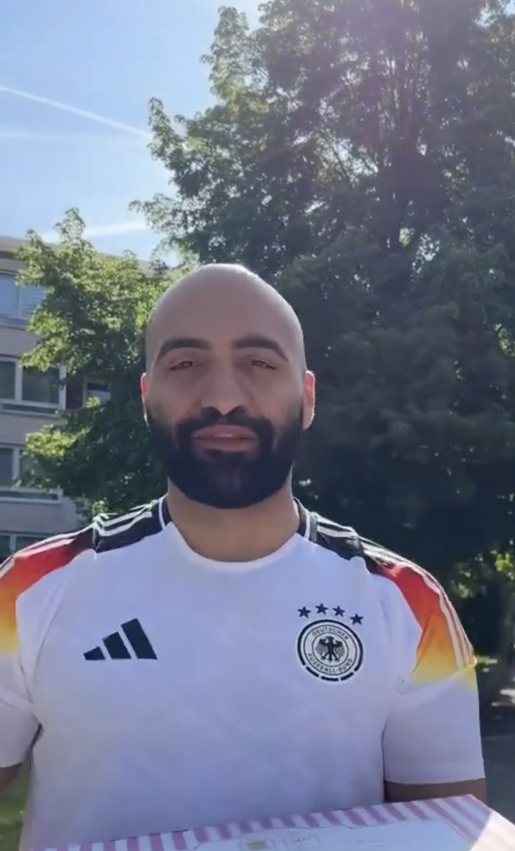 agent_lois's tweet photo. @DFB_Team Oma Lotti hatte Recht…….Tah heute…😏😞🥺 https://t.co/KjL46dDQjy