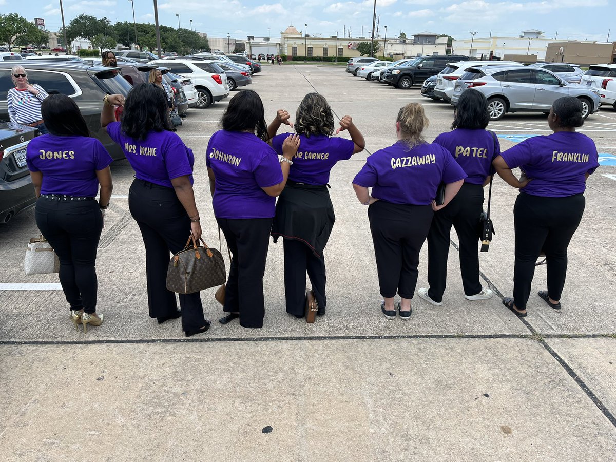 PrincipalArchie's tweet photo. Walking in to #BestPracticeBootCamp like #LightsCameraAction @AliefLearns @OutleyE #EaglesSoartoExcellence #AliefProud #EaglesPride https://t.co/4NC9OZgbPi