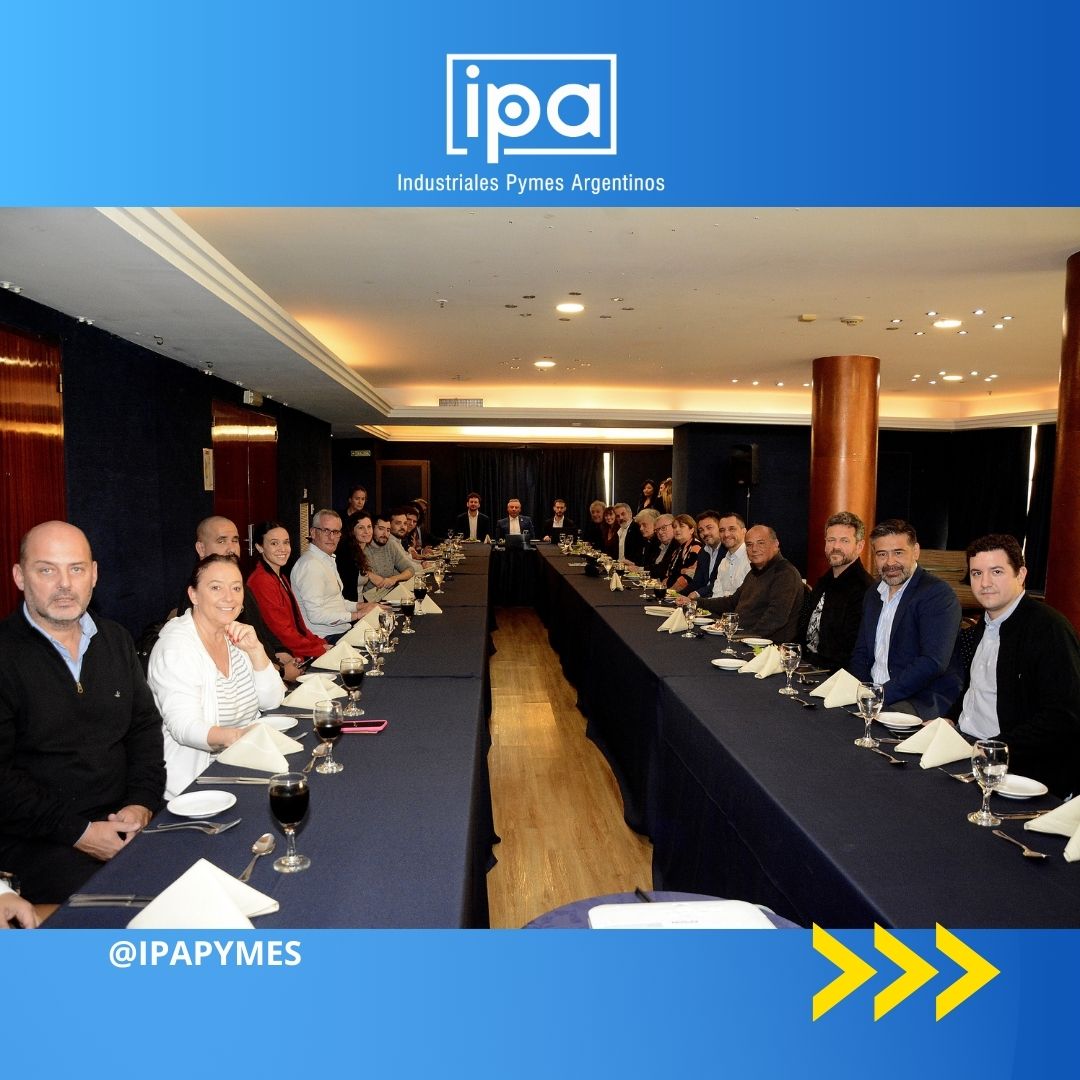 IPAPYMES's tweet photo. ⚙ El día de ayer fue un día muy especial para nosotros en IPA. Realizamos la presentación del Sexto Informe del Observatorio IPA y realizamos un agasajo en honor al Día del Periodista. 📰
(Hilo)
#diadelperiodista #ipapymes #observatorioipa https://t.co/Sxz2DIlf2Z