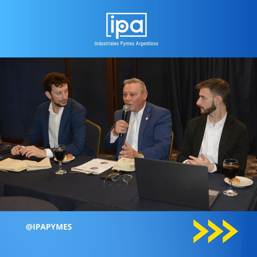 IPAPYMES's tweet photo. ⚙ El día de ayer fue un día muy especial para nosotros en IPA. Realizamos la presentación del Sexto Informe del Observatorio IPA y realizamos un agasajo en honor al Día del Periodista. 📰
(Hilo)
#diadelperiodista #ipapymes #observatorioipa https://t.co/Sxz2DIlf2Z