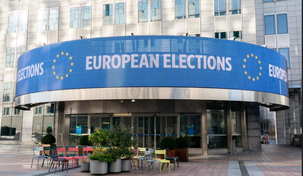 a1plusnews's tweet photo. Nearly 1.7 Million 16-Year-Olds Eligible to Vote for the First Time in European Parliament Elections: The  Youngest Voices in the European Elections: Nearly 1.7 Million 16-Year-Olds Eligible to Vote for the First Time in European Parliament Elections https://t.co/aowqKB0aOU https://t.co/CnQwvD2RQL