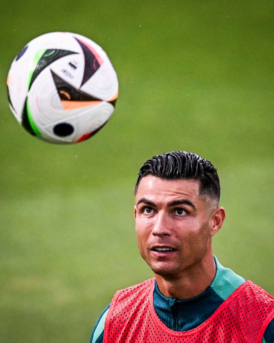 brfootball's tweet image. Cristiano Ronaldo is back with Portugal and ready for the Euros 🇵🇹