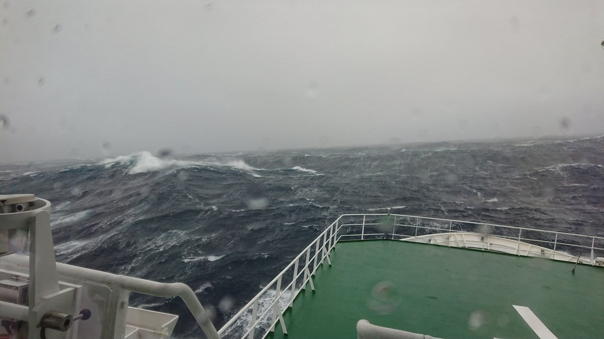 LSU_CCE's tweet photo. "Nothing can prepare you for the actual conditions," says DOCS graduate student Matthew Parker, of his research trip to the Labrador Sea last winter.
Learn more about his research: https://t.co/vTMF9jRsrc
#worldoceanday #labradorsea #scholarshipfirst https://t.co/ZZBCCPXcK7